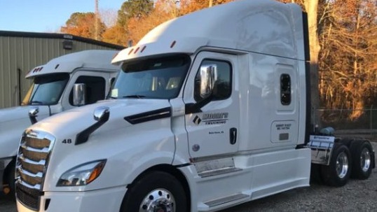 Moore's Trucking LLC