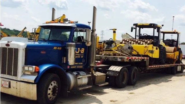 J & B Trucking LLC