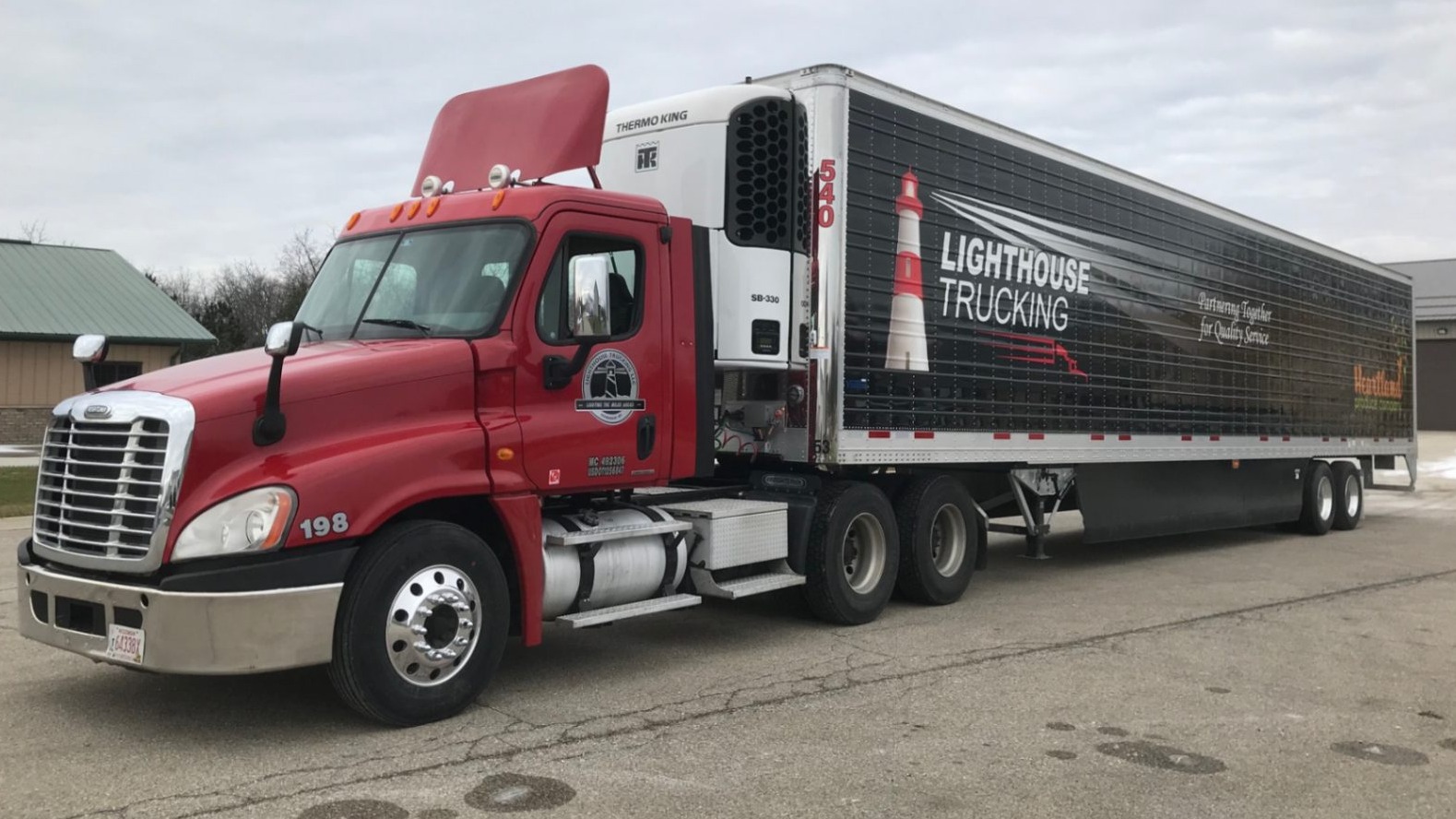 Lighthouse Trucking LLC