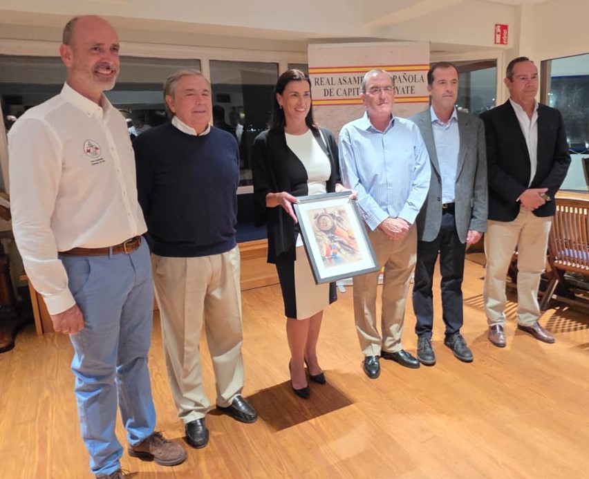 Asistentes a la recepción en el Real Club Marítimo