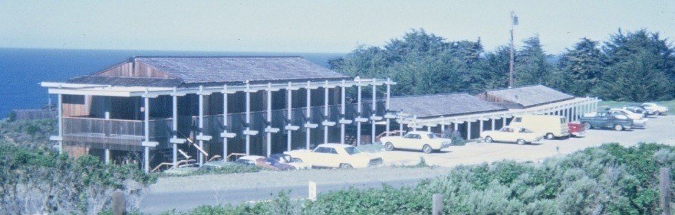 full view of Ragged Point Inn