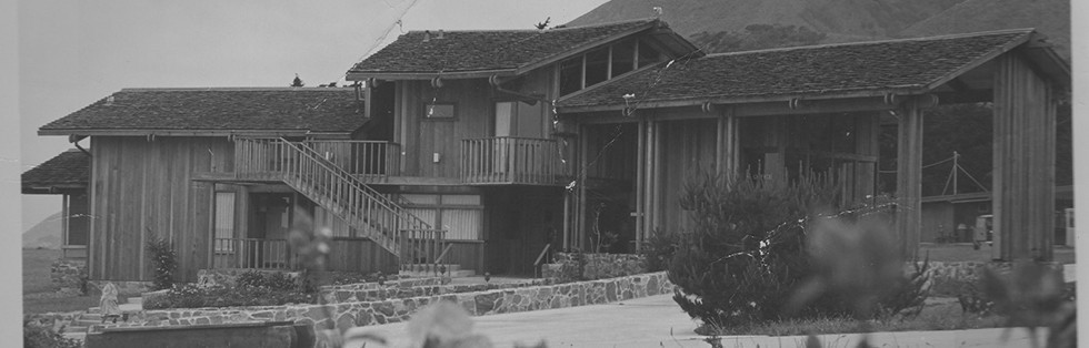 old black and white photo Ragged Point Inn