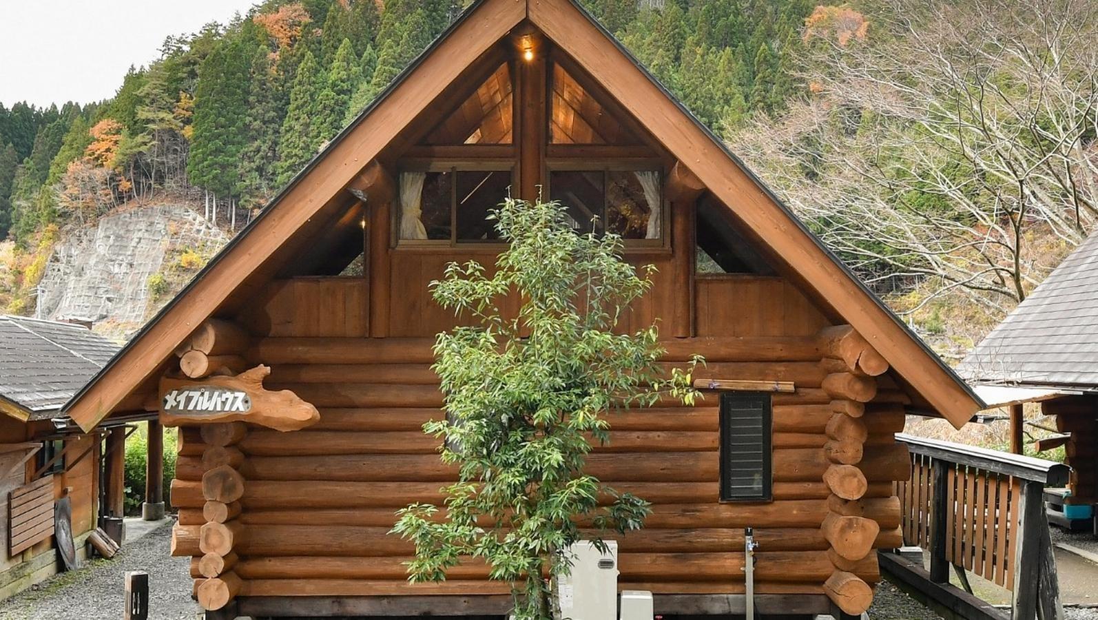 メイプルハウス