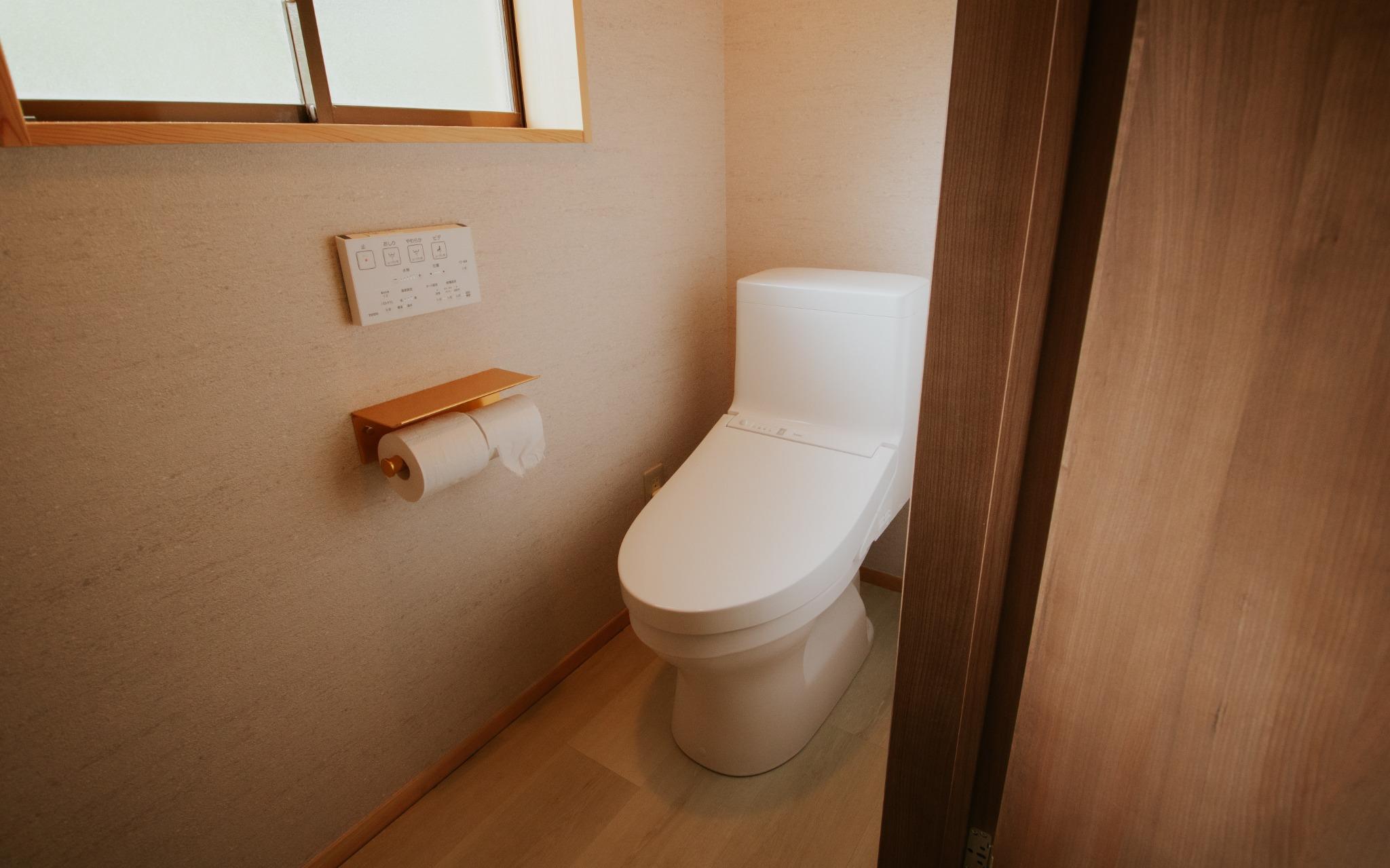 清潔に保たれたウォッシュレットトイレは、安心してご利用いただけます。