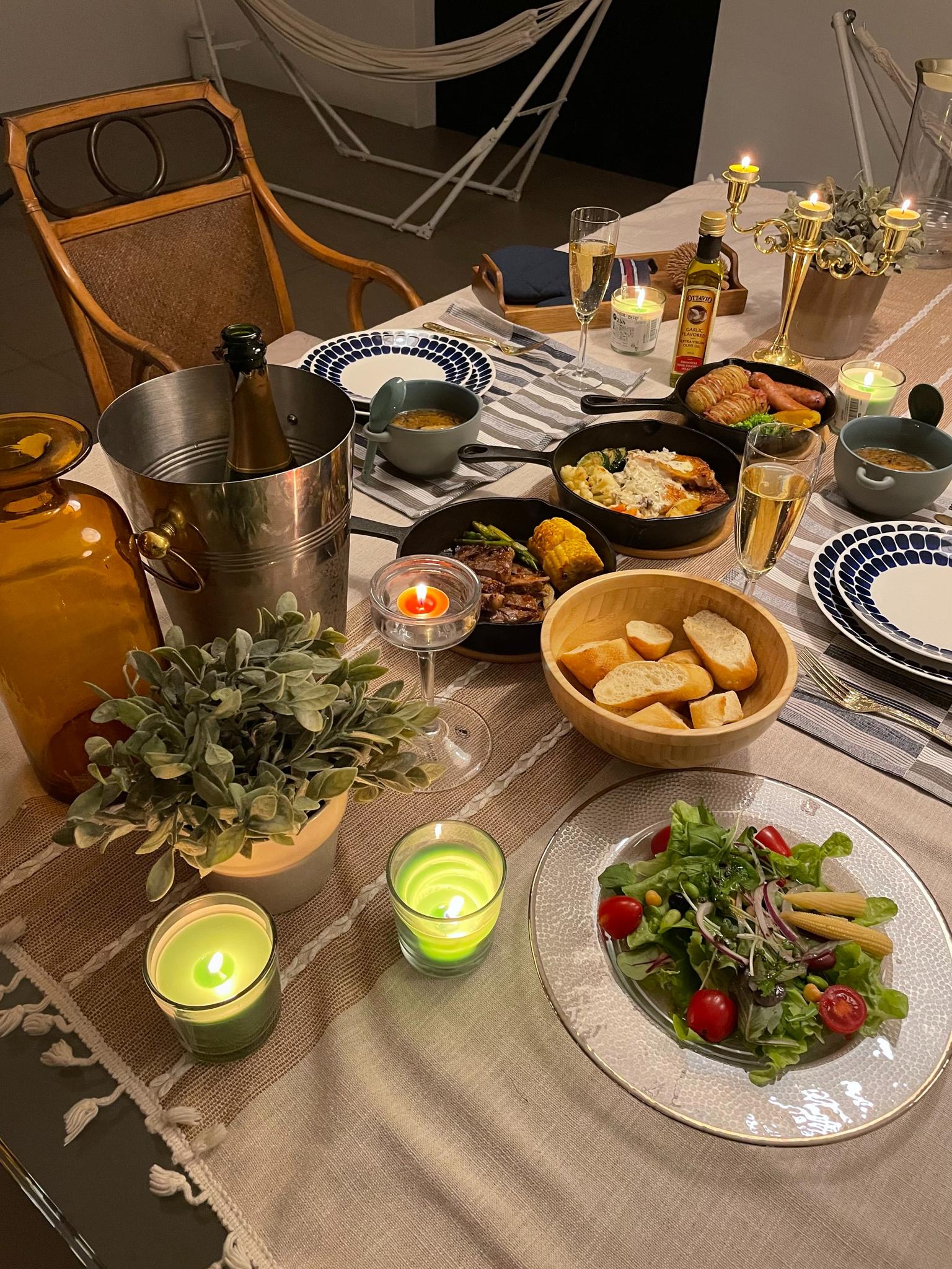 夕食のバーベキュー風景（例）