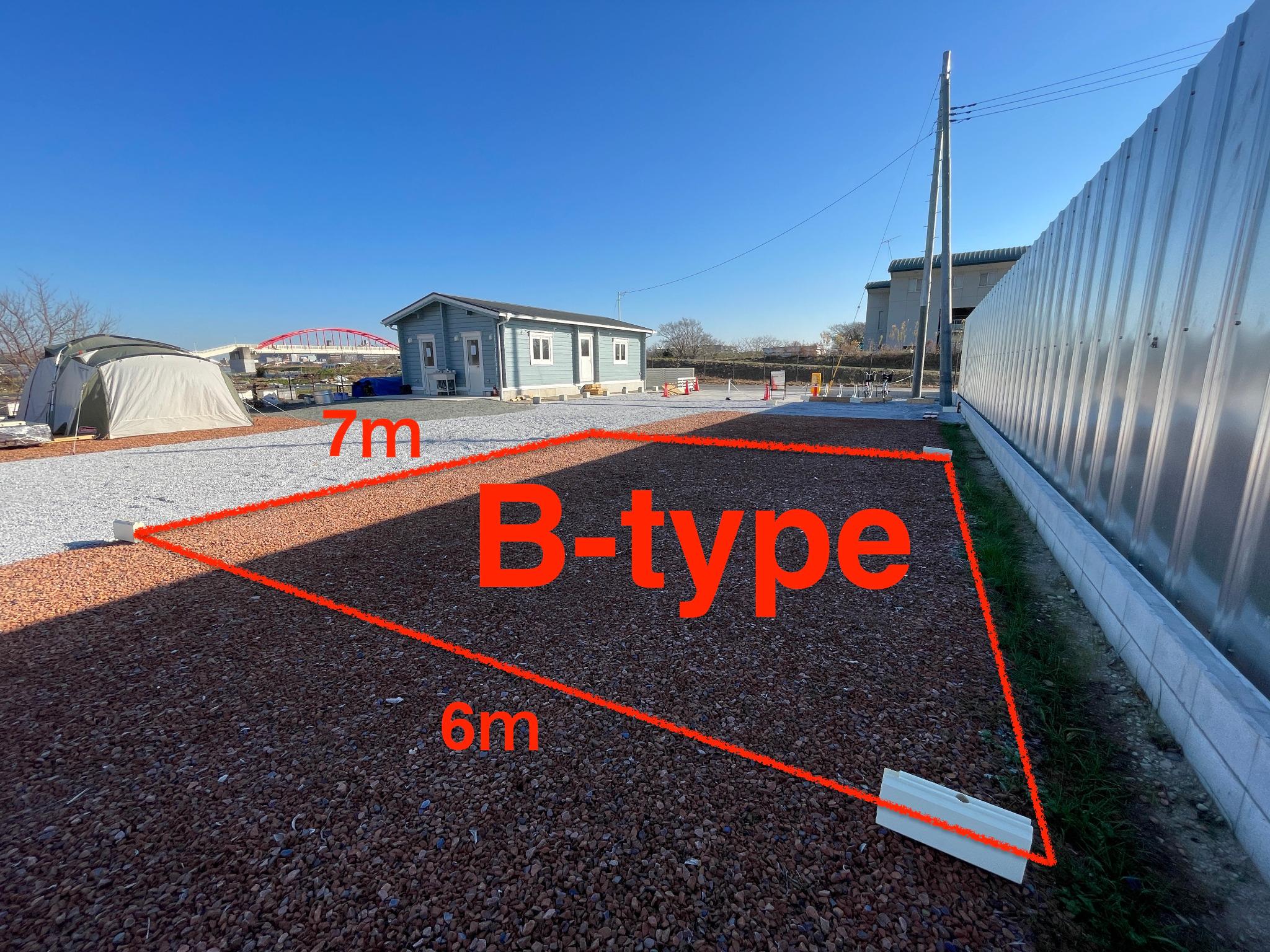 B-type(42㎡)7ｍ×6ｍ　サイト内への駐車可（隣接Ｐへ移動して駐車も可）