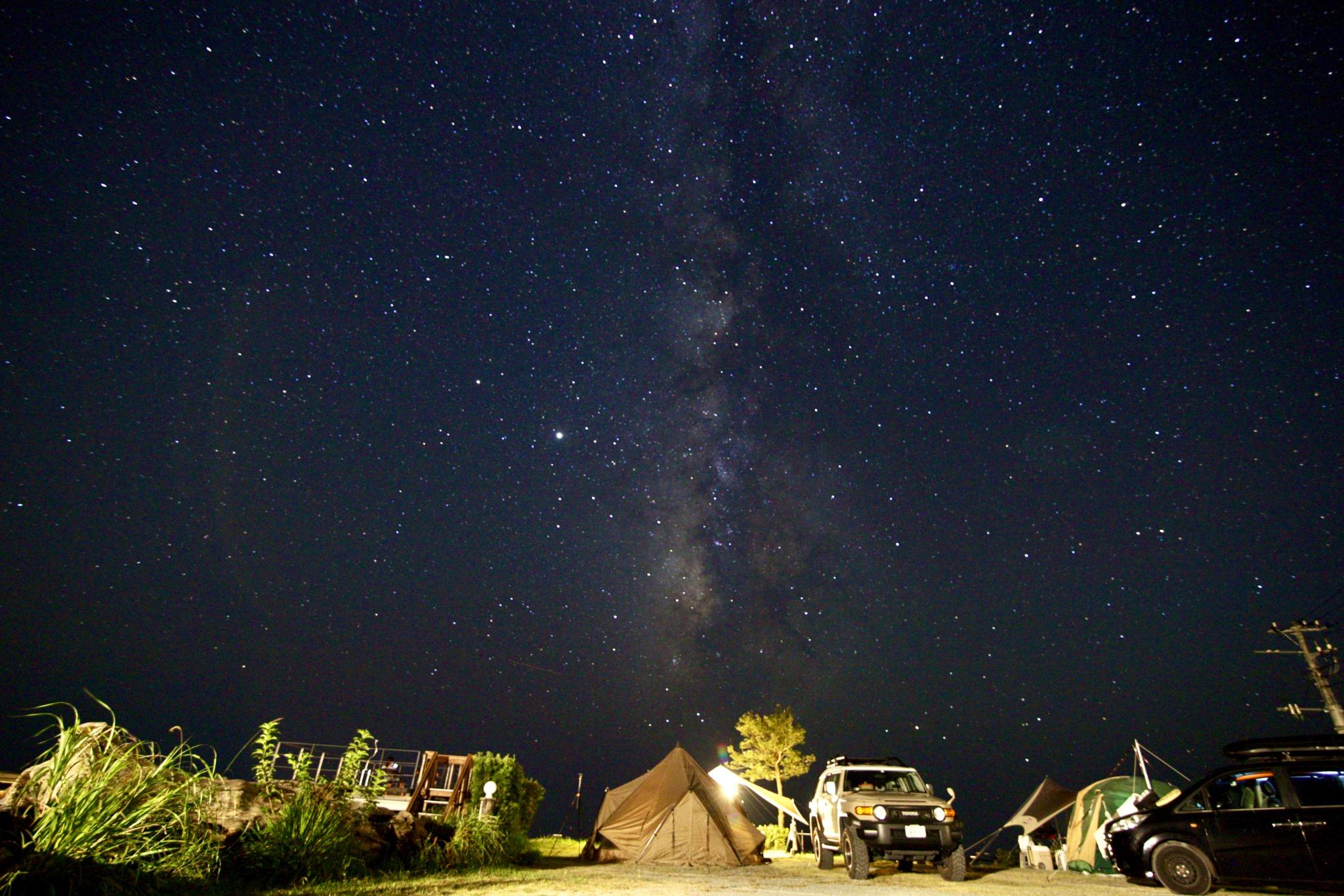 夜には満天の星空