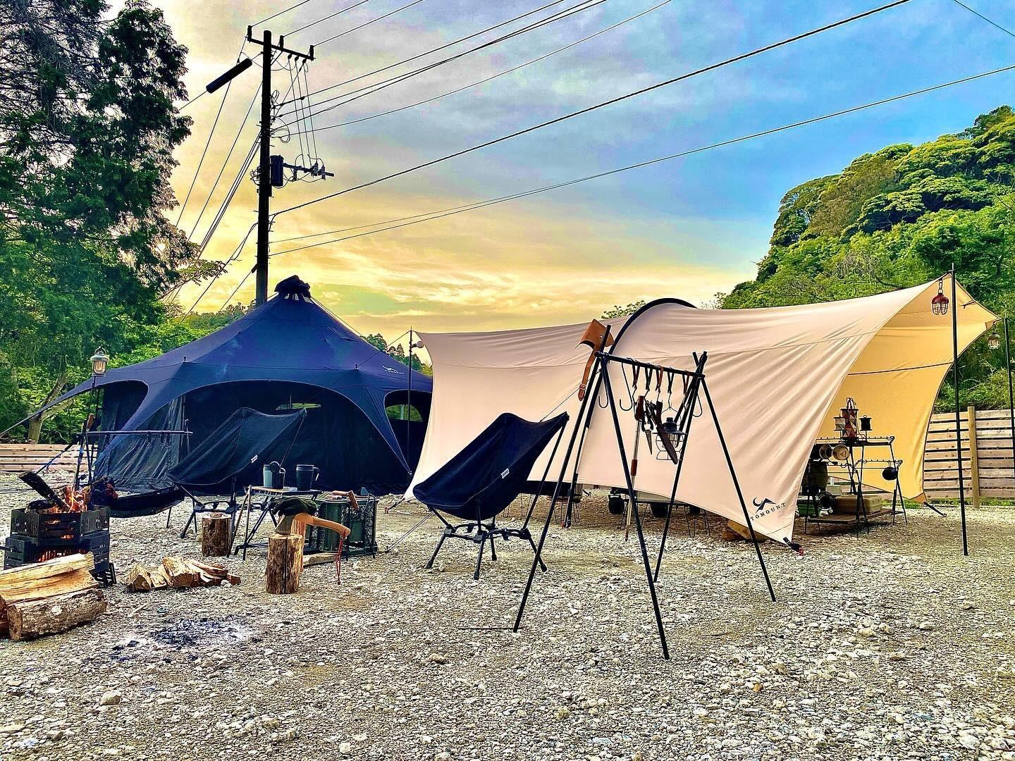 テント設営風景②