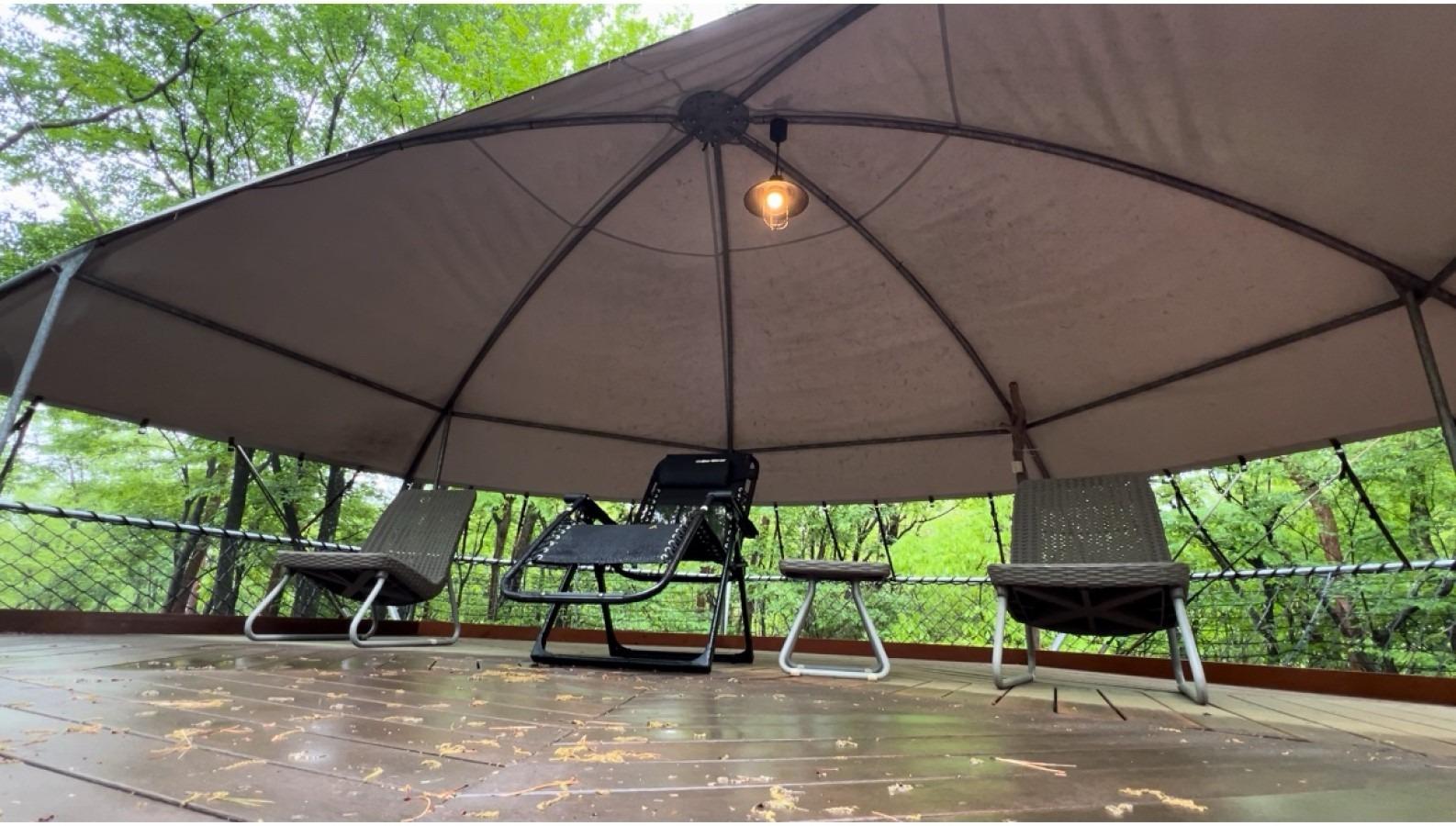 森に降る雨音を聴きながらの外気浴は最高です