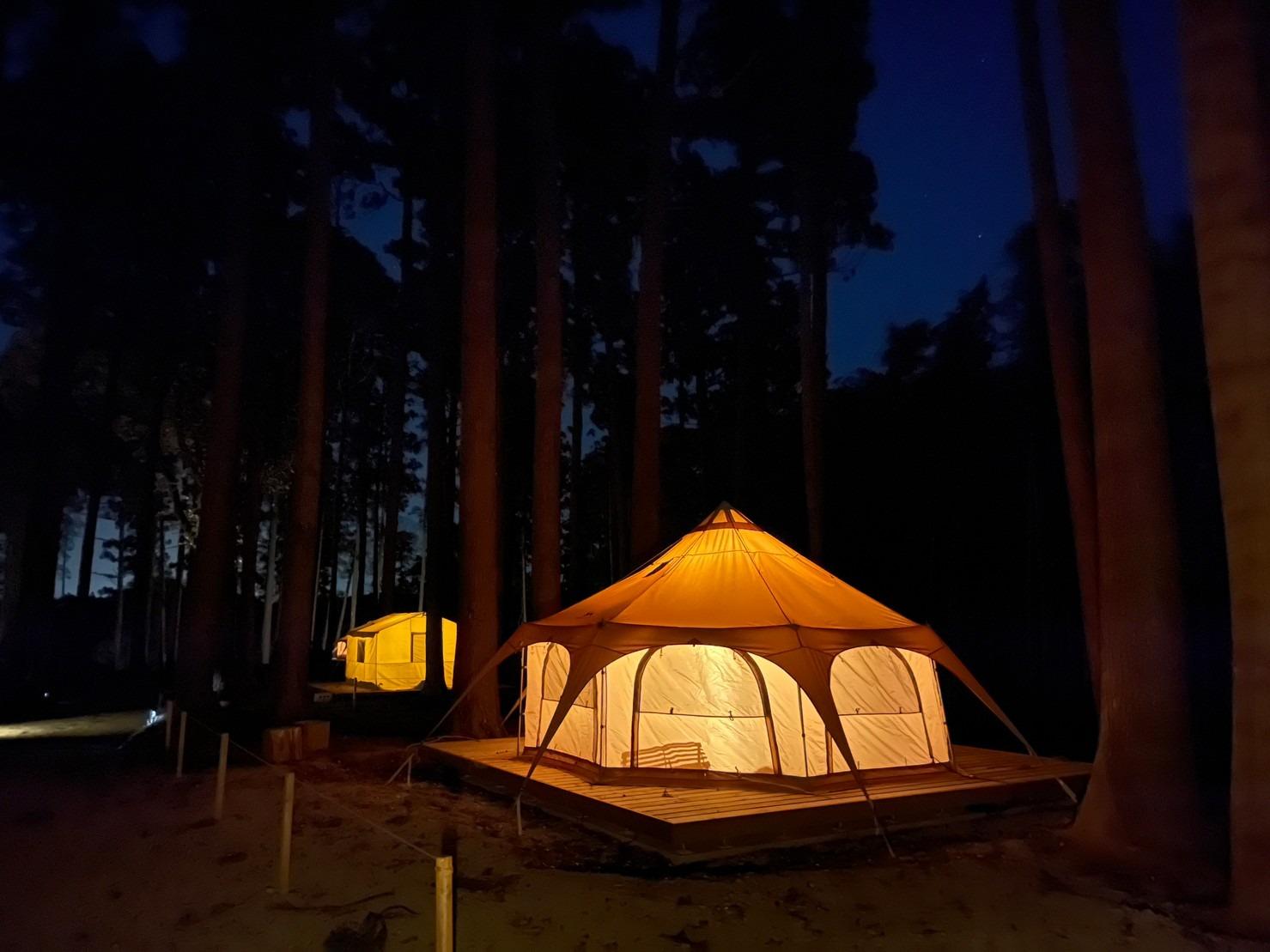 夜間テント風景