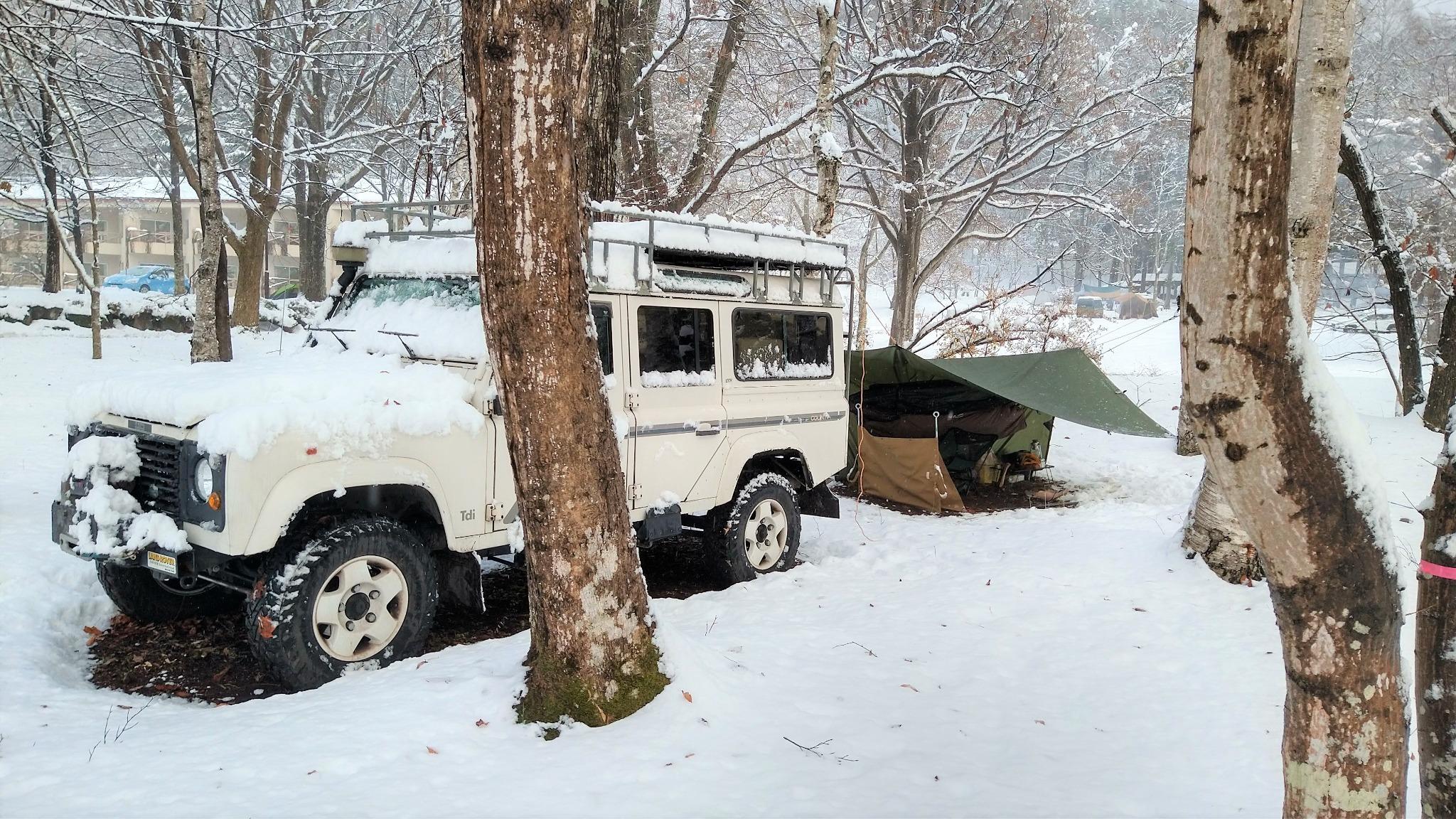 冬のキャンプ場