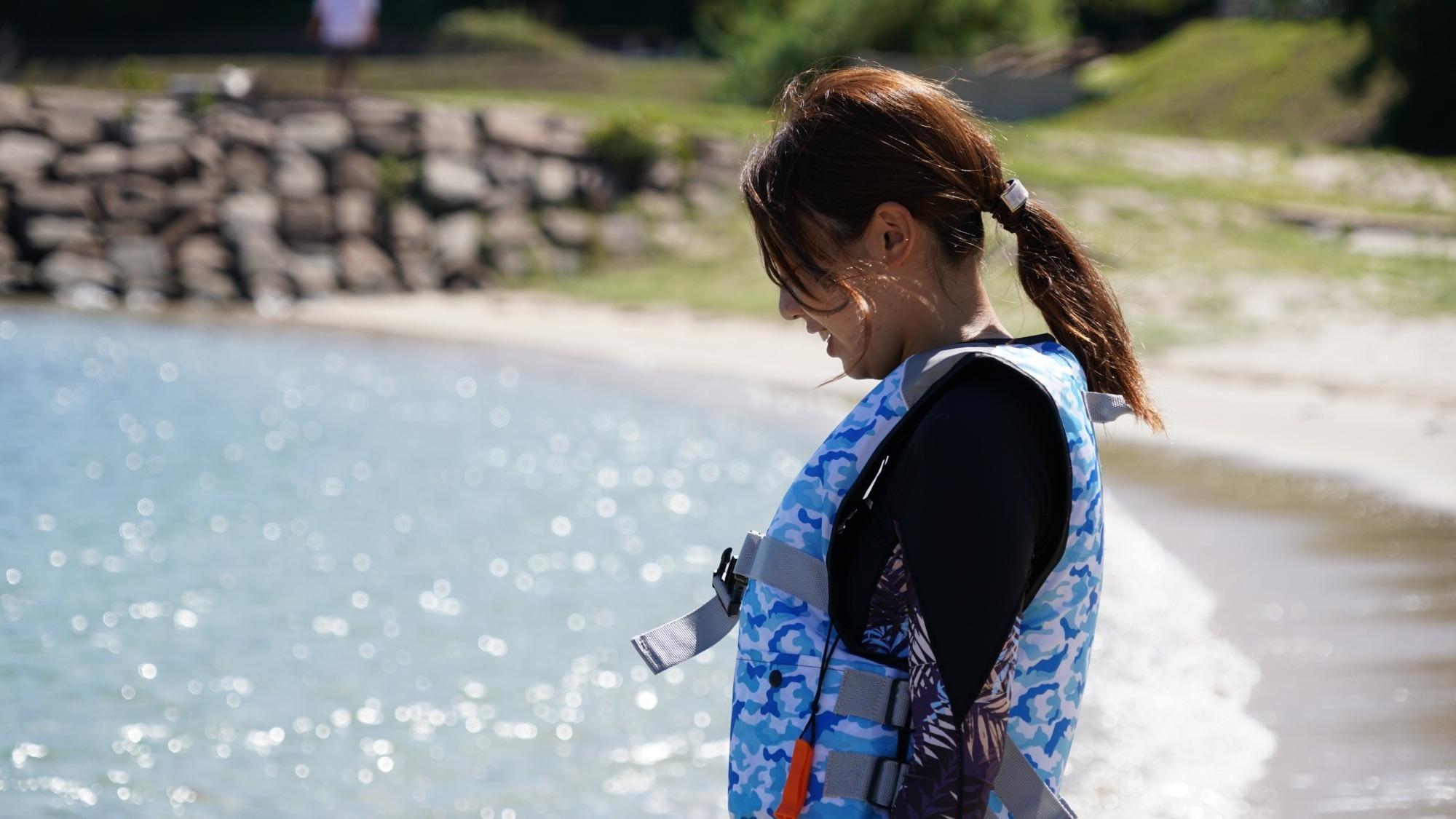 透明度の高い海を、水面に近い視線で体感。