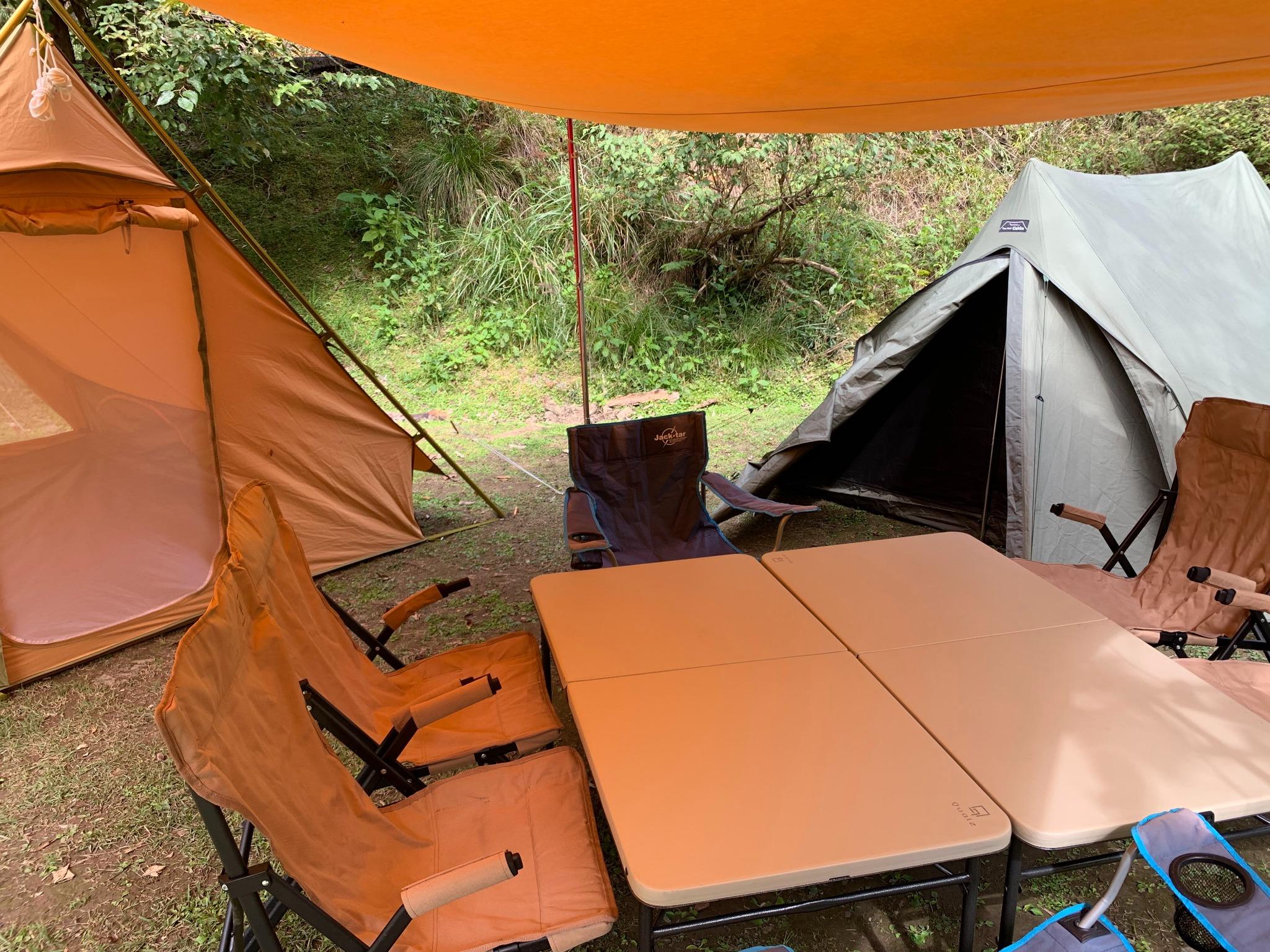 手ぶらキャンプセット（ペポ、ツーピークキャビン、ペポタープ、クウォルツチェアーテーブルセット等々）事前予約、現地決済となります。ご用意するキャンプ道具ご相談下さい。