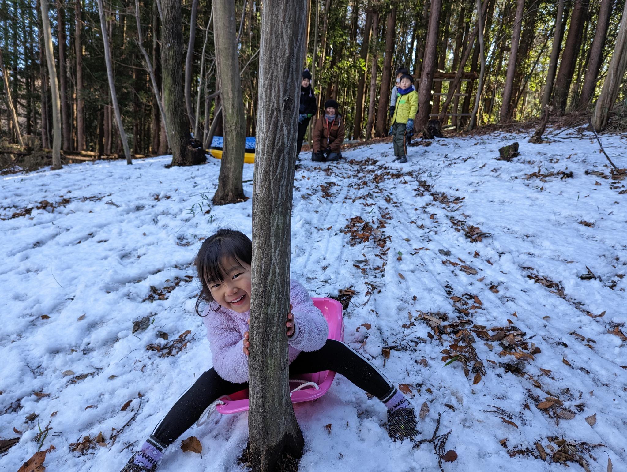 雪遊びもできます