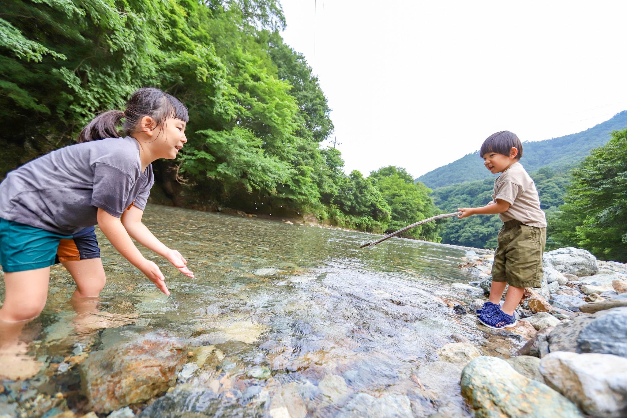 川遊び