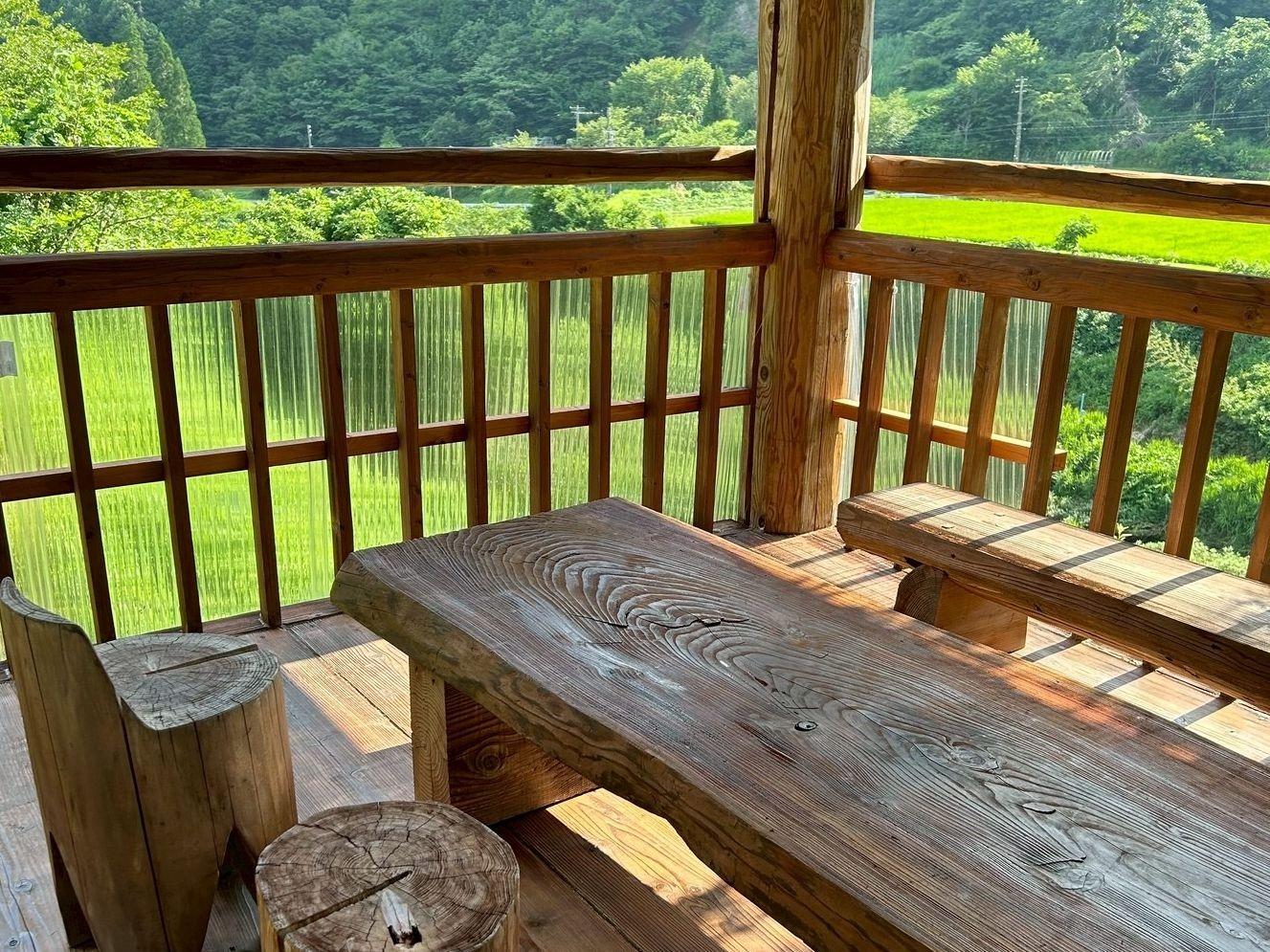 見晴台 風が通り抜ける、とても気持ちの良い休憩所です。 皆様もぜひ、コーヒー片手にゆっくりとお過ごしいただければと思います！
