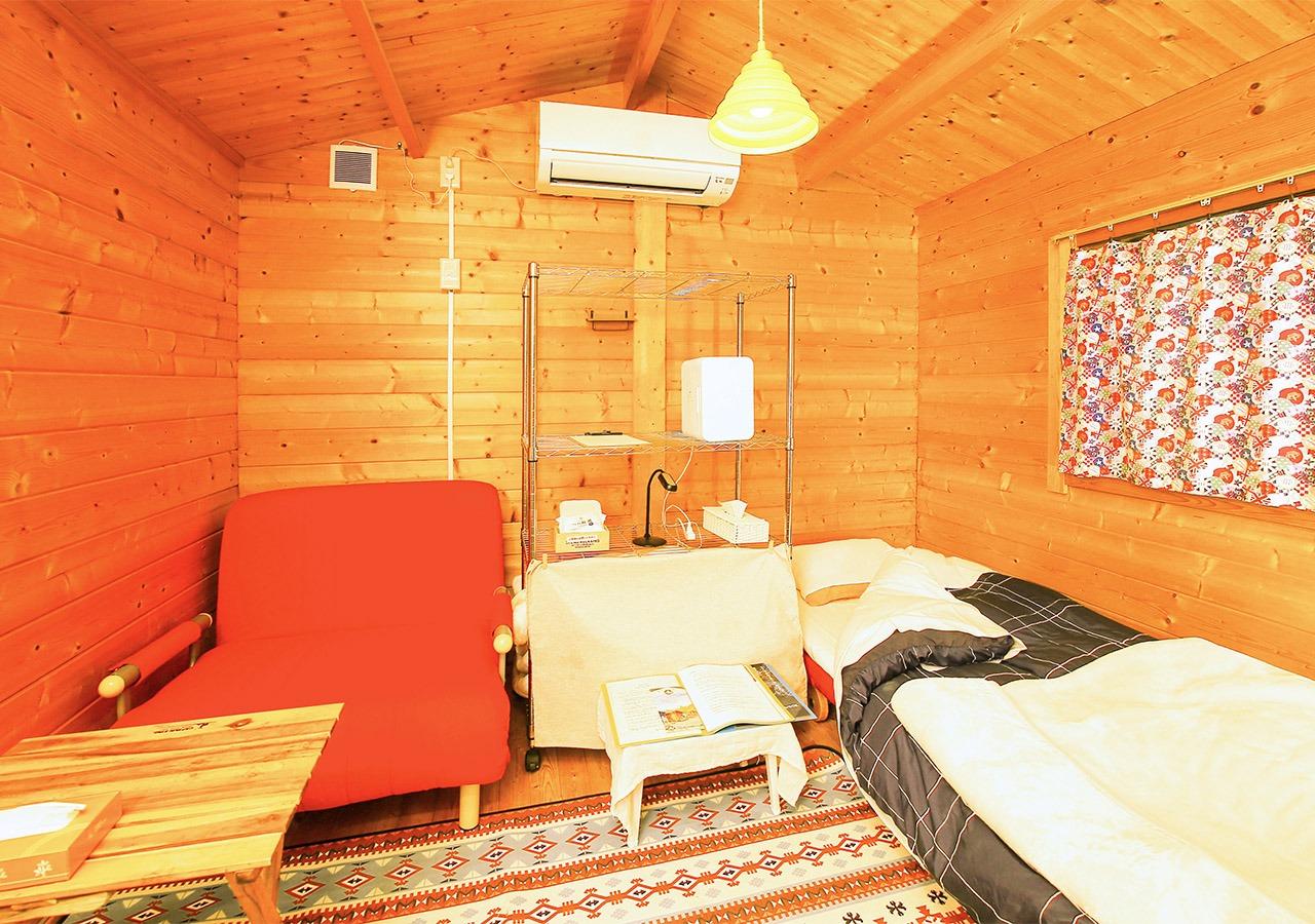 ・【ツインルーム】森の中に佇むコテージで贅沢な時間をお過ごしください