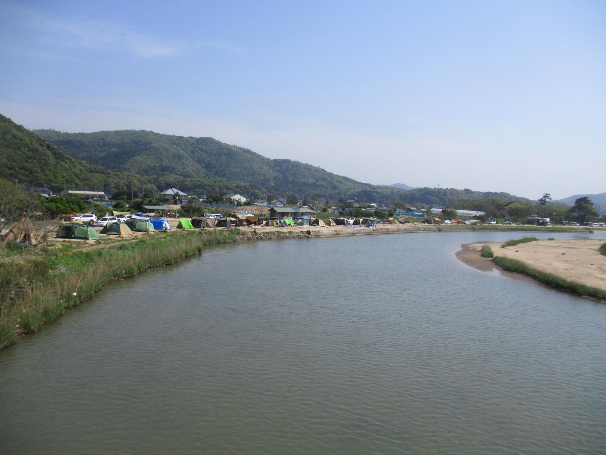 キャンプ場利用風景