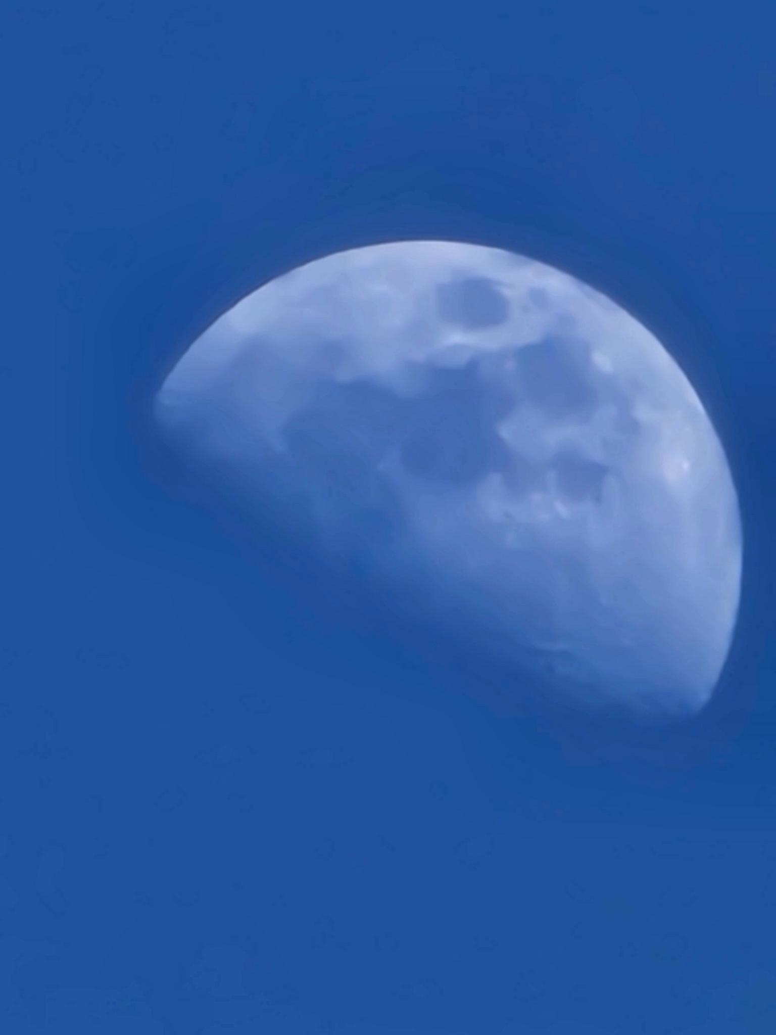 ふるいちオートキャンプ場から見る月