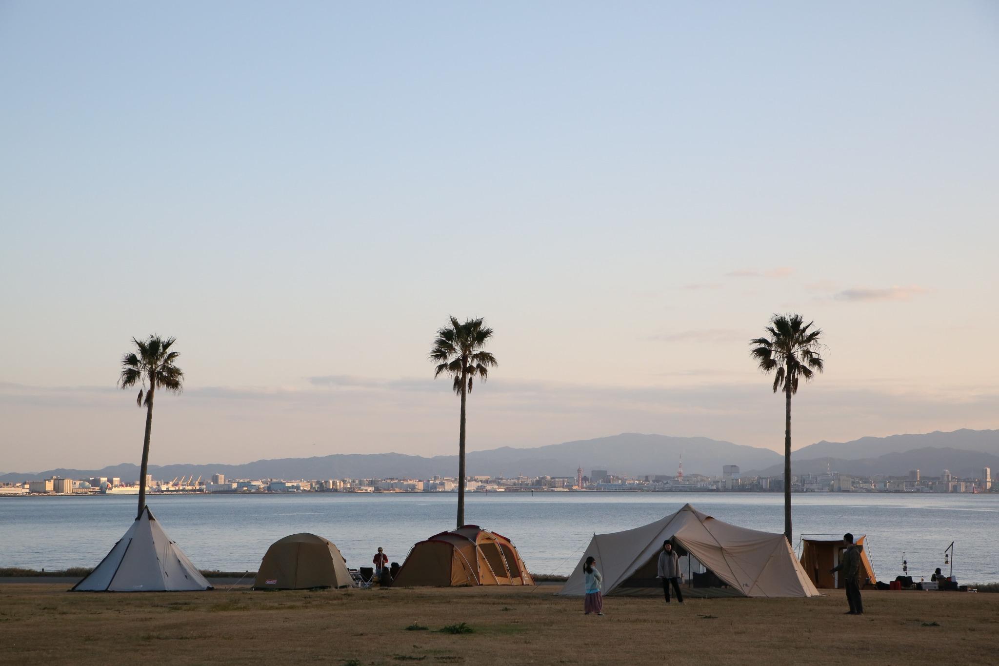 博多湾を一望できる絶景キャンプ。