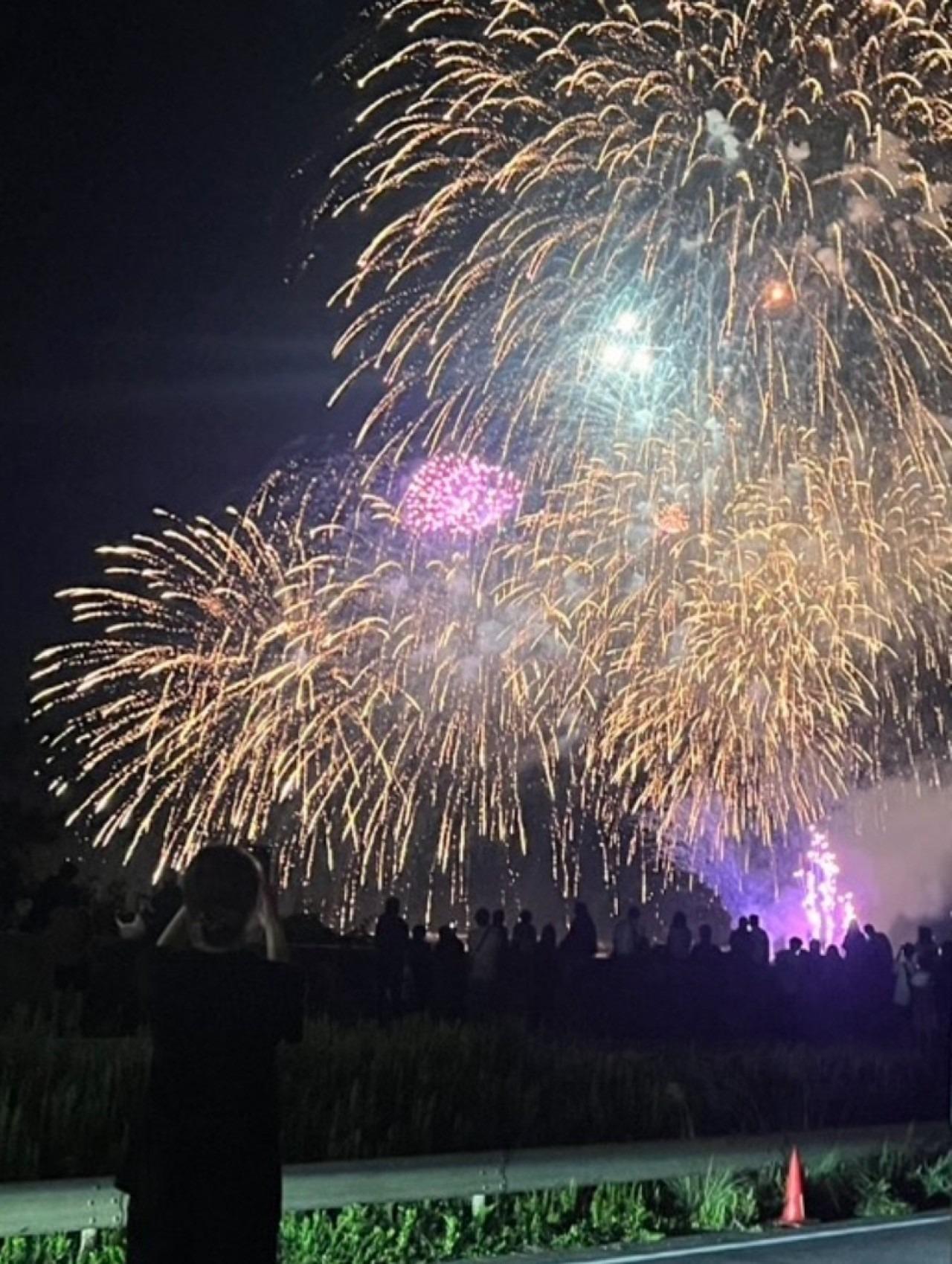 元日限定ハッピーニューイヤー花火イメージ写真