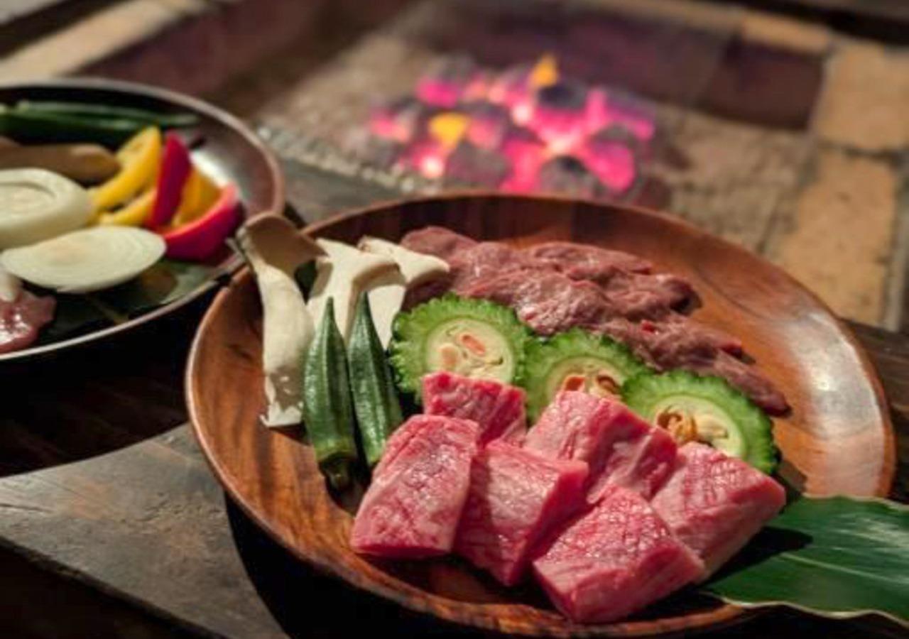 ・【夕食／BBQ】石垣産和牛×地元野菜のBBQ！囲炉裏を囲み、特別な思い出を