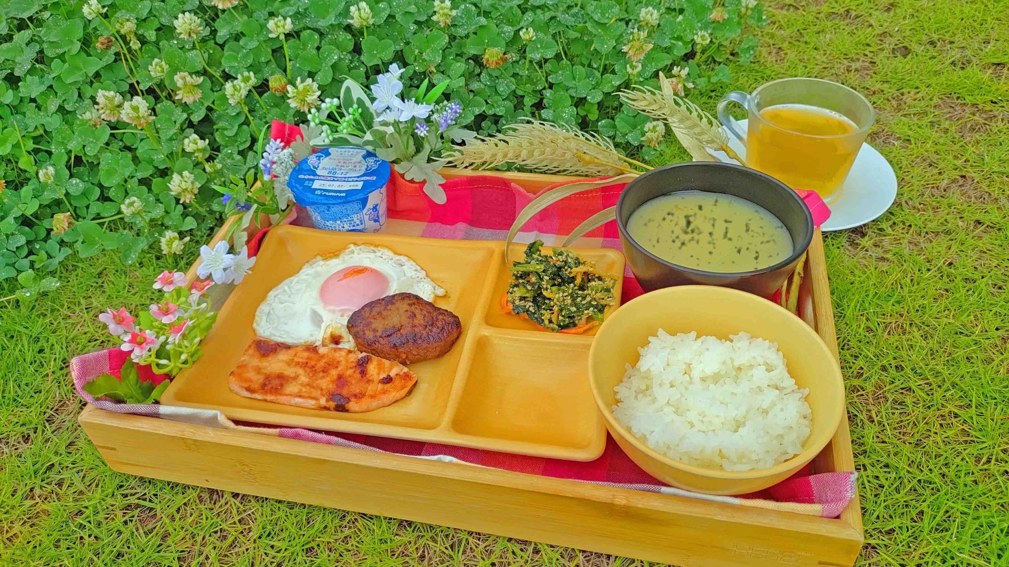 【朝食（和食）】炊き立てのいすみ米と、身体に優しいおかずをお楽しみください