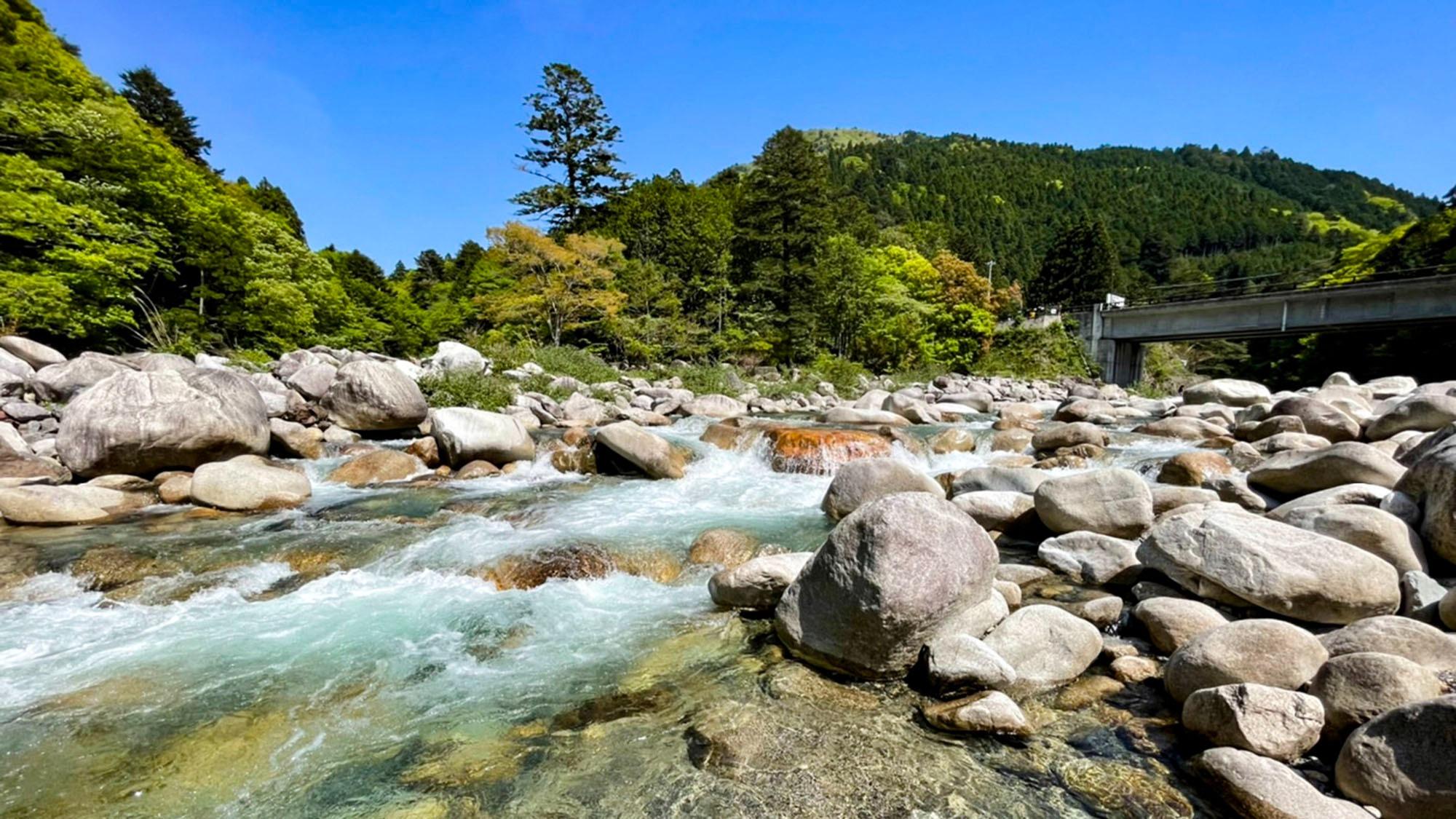 ・【周辺・神崎川】美しい山々と壮大な川、自然が皆様を迎え入れてくれます！