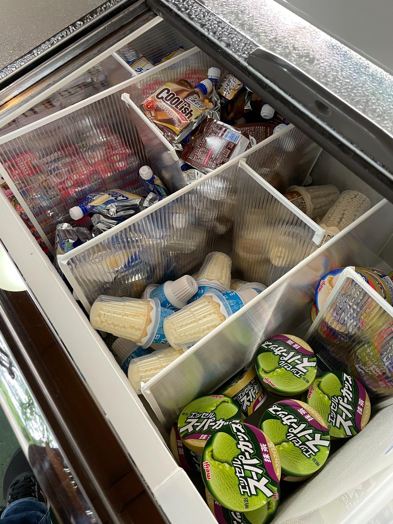 売店でアイス♫