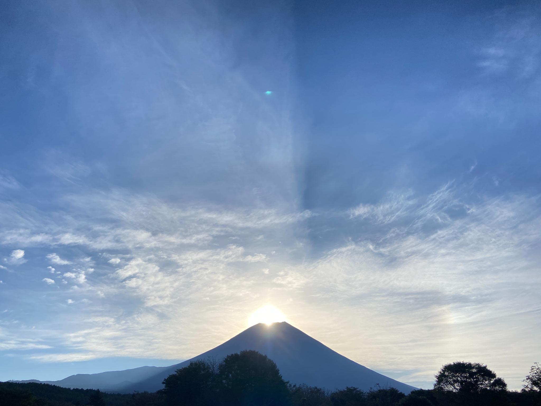 3月と10月年に2回のダイヤモンド富士