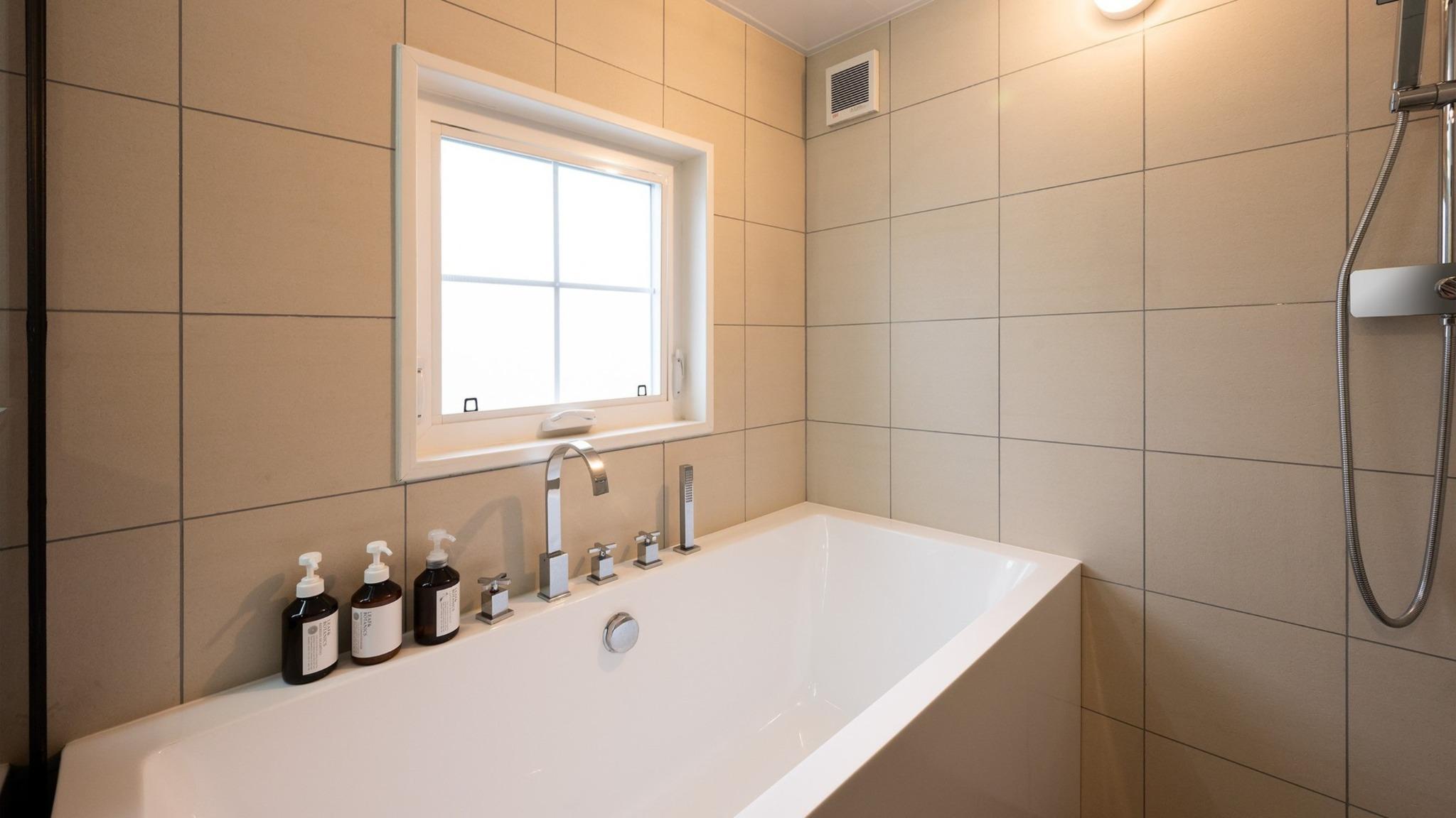 スイートヴィラ（浴槽）