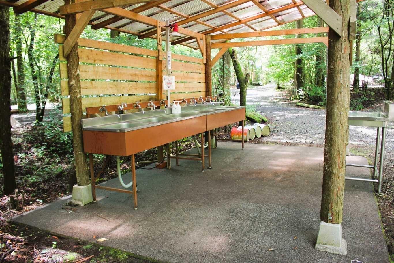 リニューアルした炊事場①　お湯も出ます！