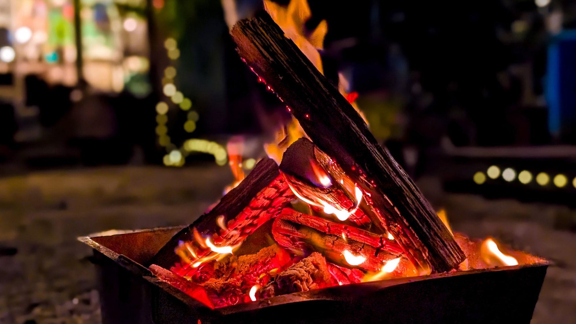 ・【焚火】ゆらゆらと揺れる炎やパチパチと鳴る音に癒されます