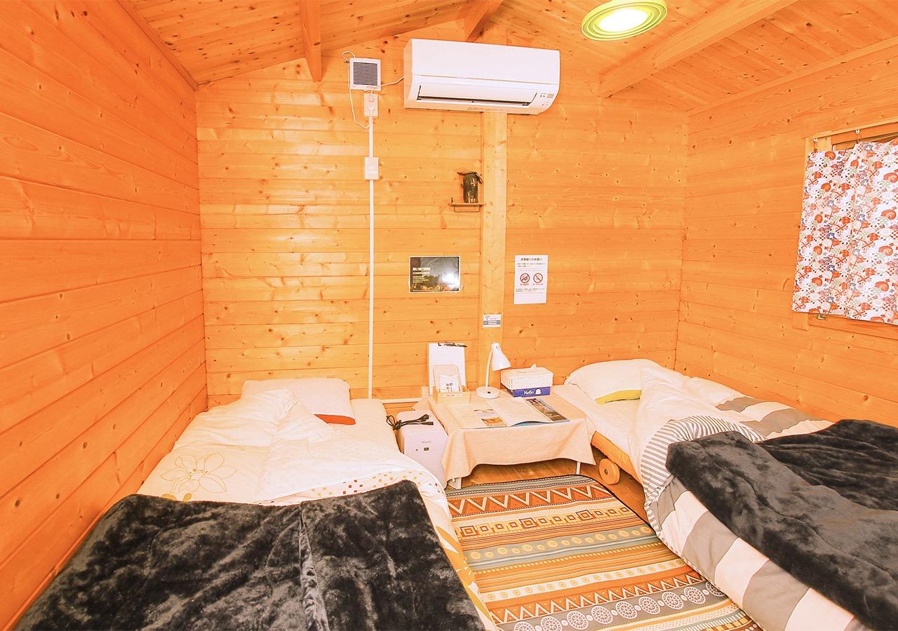 ・【ツインルーム】旅の疲れを和らげる温もりあるお部屋　都会の喧騒を忘れさせてくれる安らぎの空間