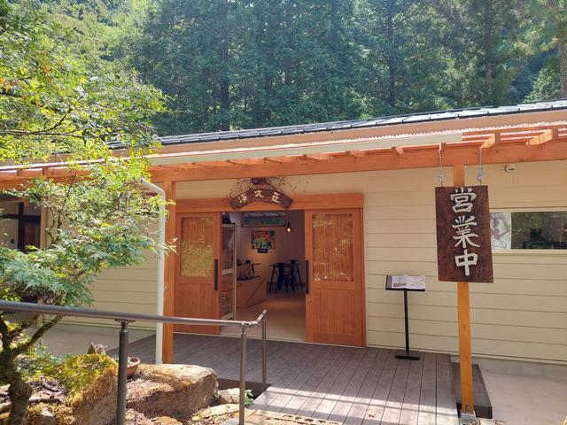 【中古】 関西キャンプ場４００/山と渓谷社/山と渓谷社 中古】 関西キャンプ場400/山と渓谷社/山と渓谷社