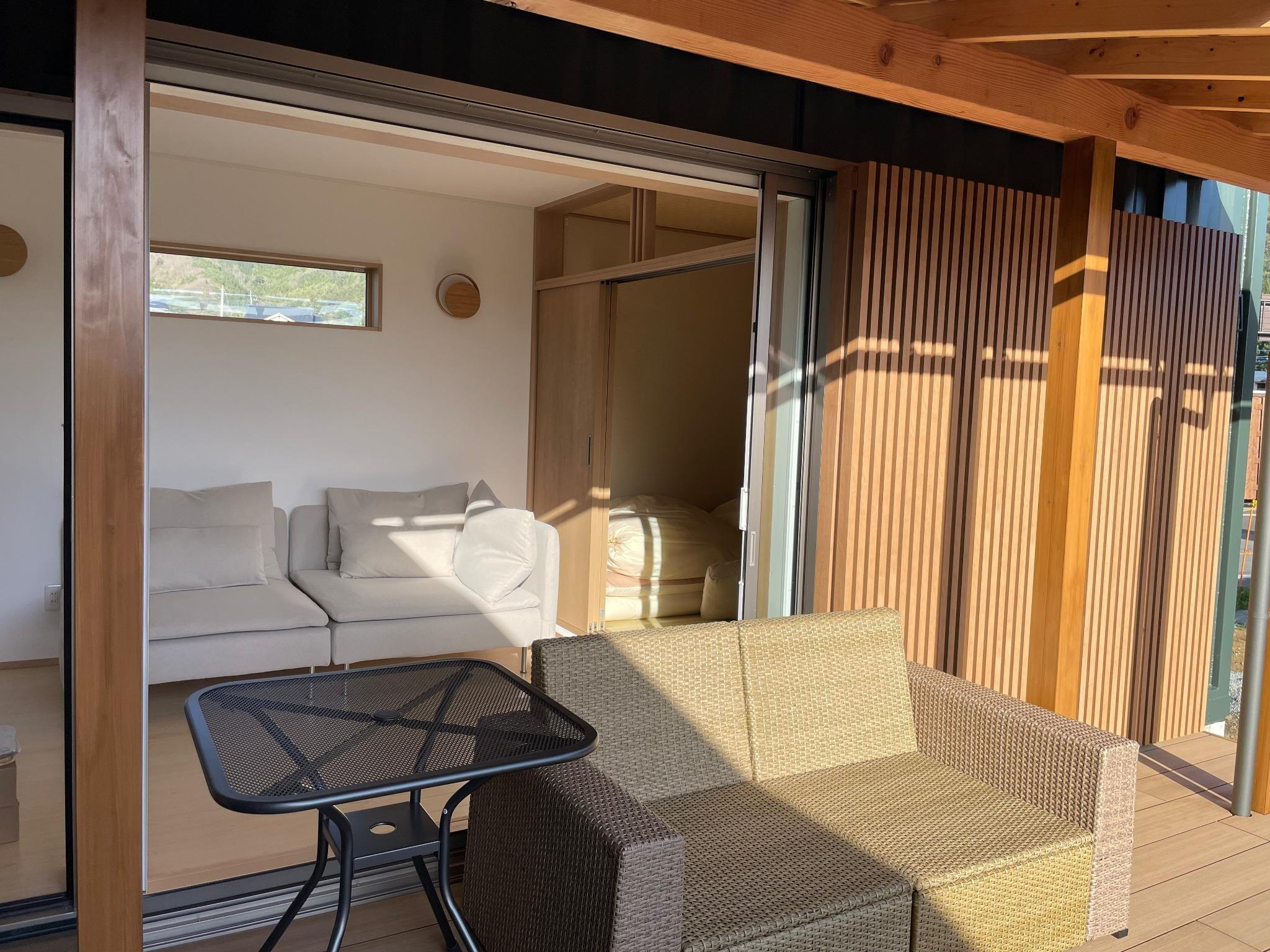 河口湖ベースキャンプ登り坂｜楽天トラベルキャンプ
