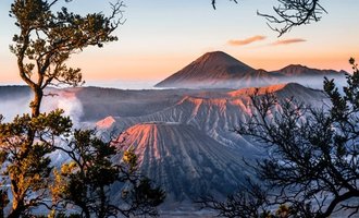 Pertumbuhan Ekonomi Maksimal Jawa