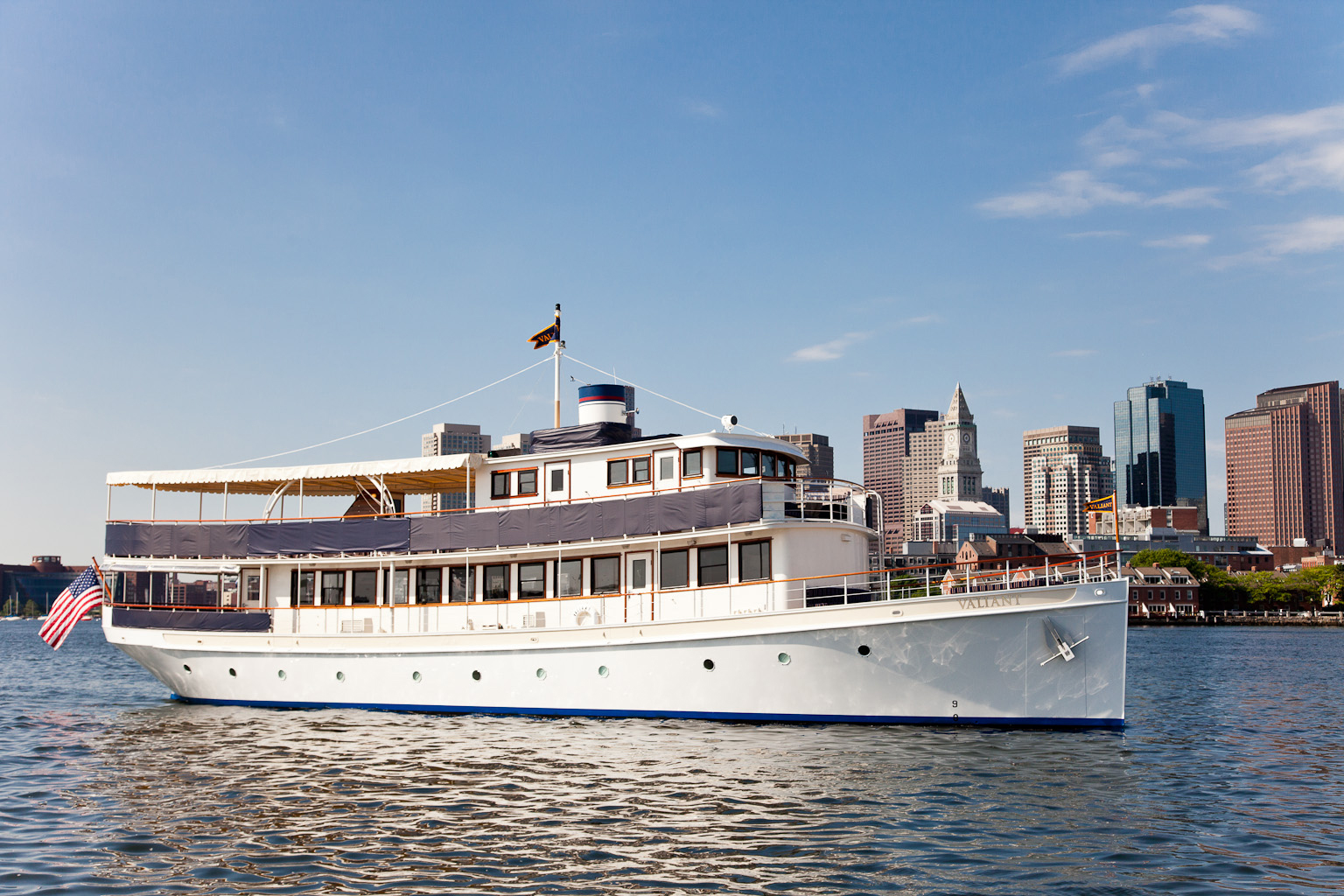 Charles Riverboat Company