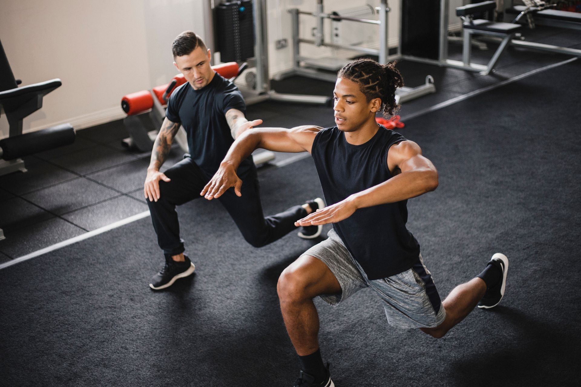 How does the position of the joint affect the results of manual muscle testing?