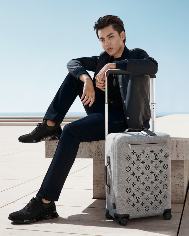 2. The New Rolling Luggage