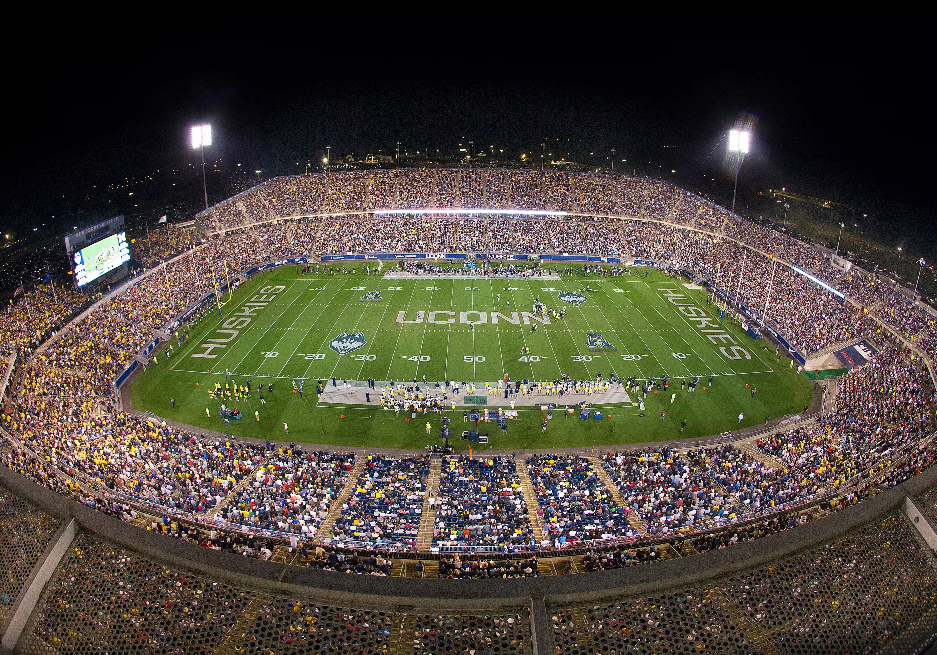 Pratt & Whitney Stadium - Image 1