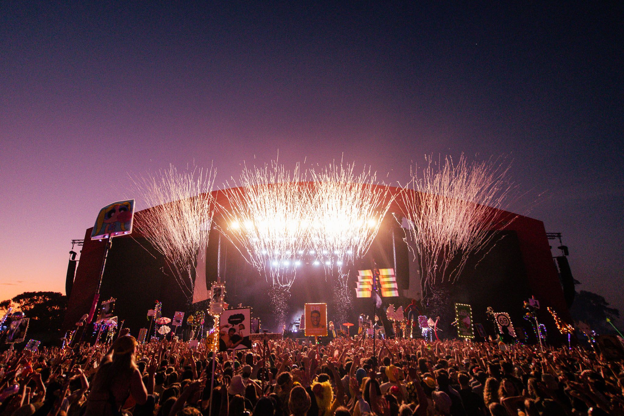 BEYOND THE VALLEY | “BEYOND THE CITY”  - one of the biggest music festivals in Australia -RatePunk