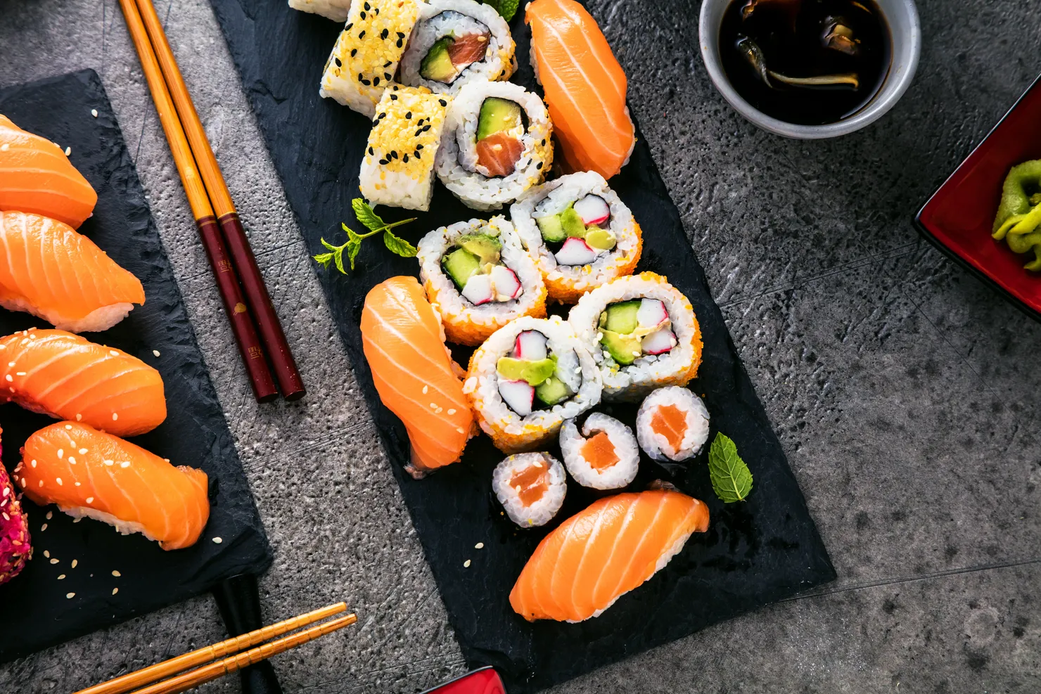 Maki and rolls with tuna, salmon, shrimp, crab and avocado.