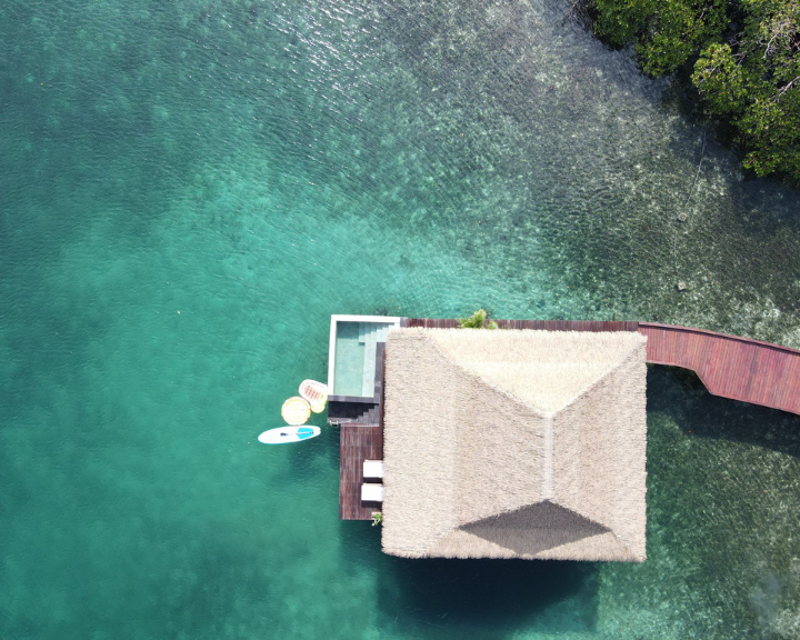 Ratepunk recommends overwater bungalow in the Caribbean - Nayara Bocas del Toro  