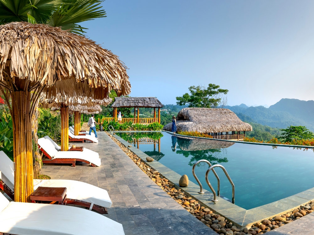 HOW TO BOOK A SOLD-OUT HOTEL? (PRO TIPS)