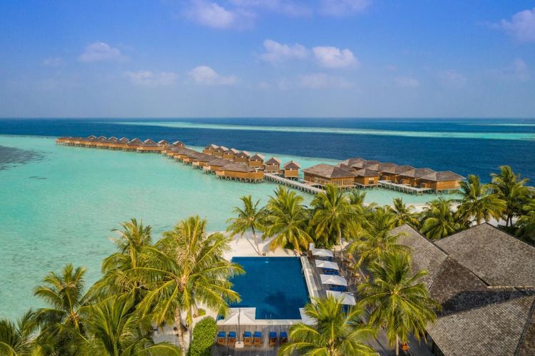 Vilamendhoo Island Resort & Spa 