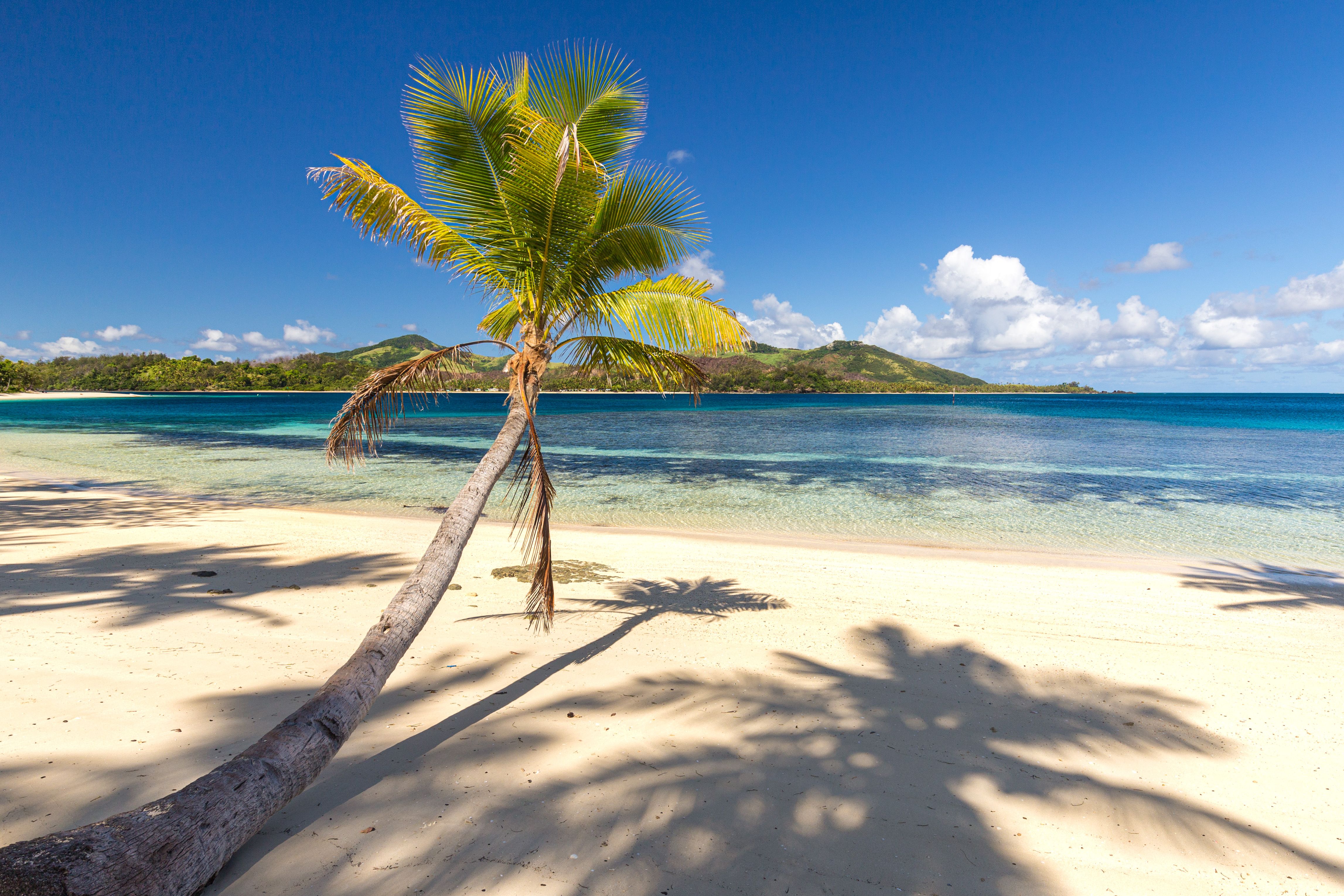 10 Places with the Bluest and Clearest Waters in the World - Fiji Yasawa - ratepunk