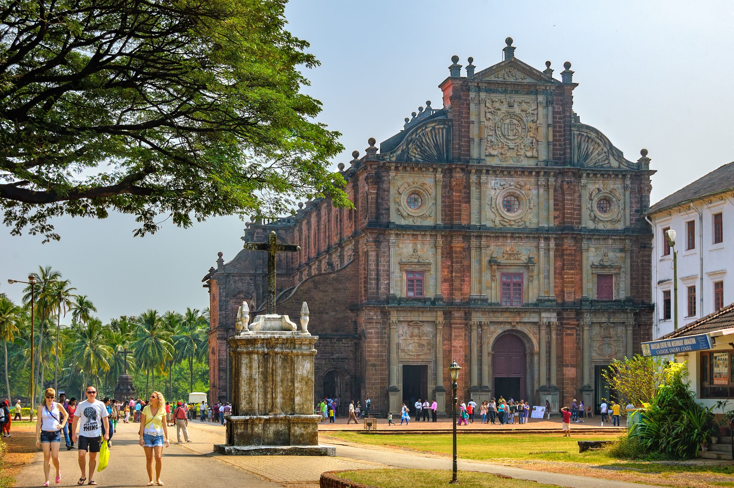  Basilica of Bom Jesus:- best places to visit in Gao India featured by ratepunk 