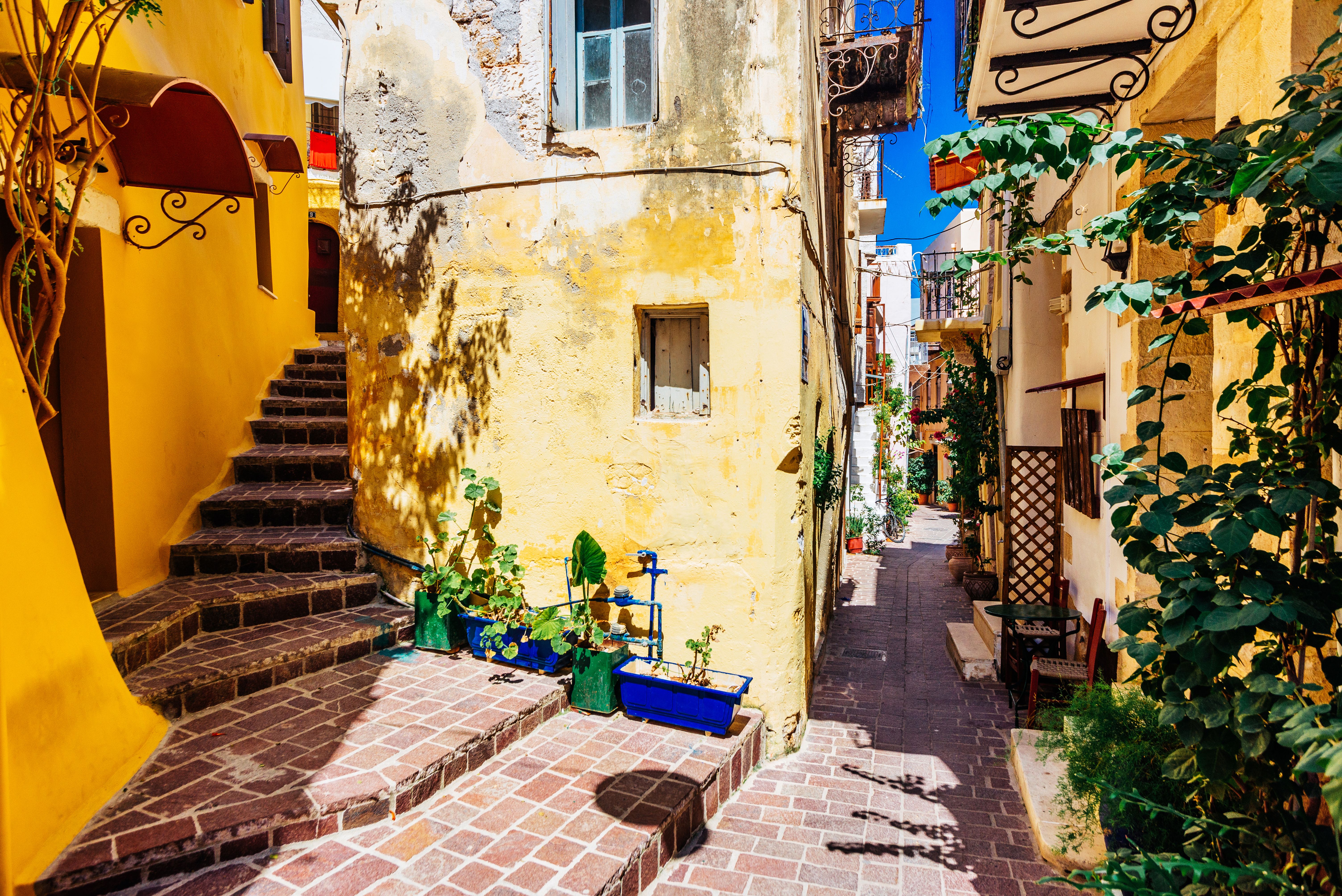 Heraklion or Chania - which one to visit?  Chania  streets-ratepunk