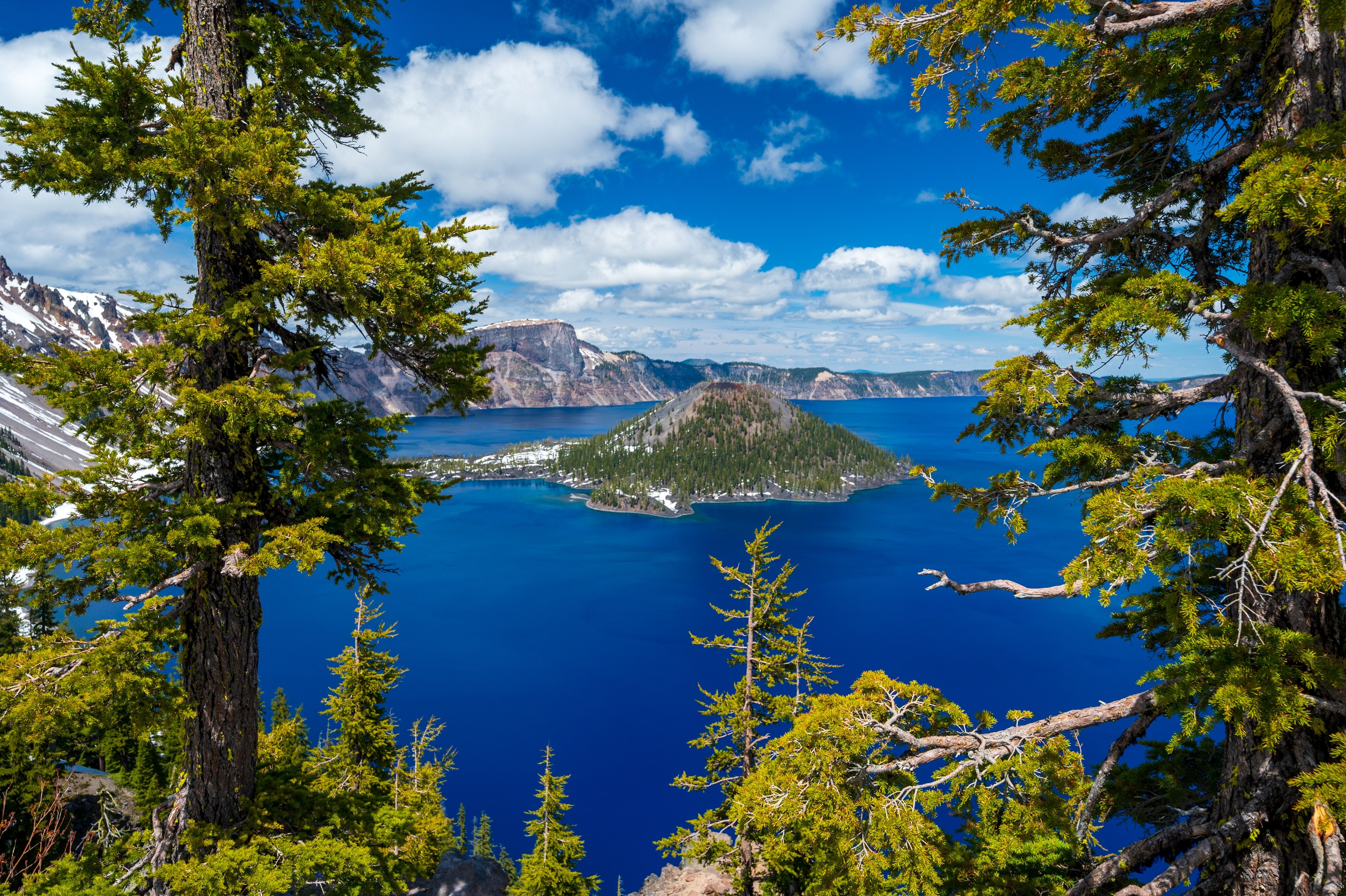 Crater Lake, Oregon - the clearest waters in the world - ratepunk